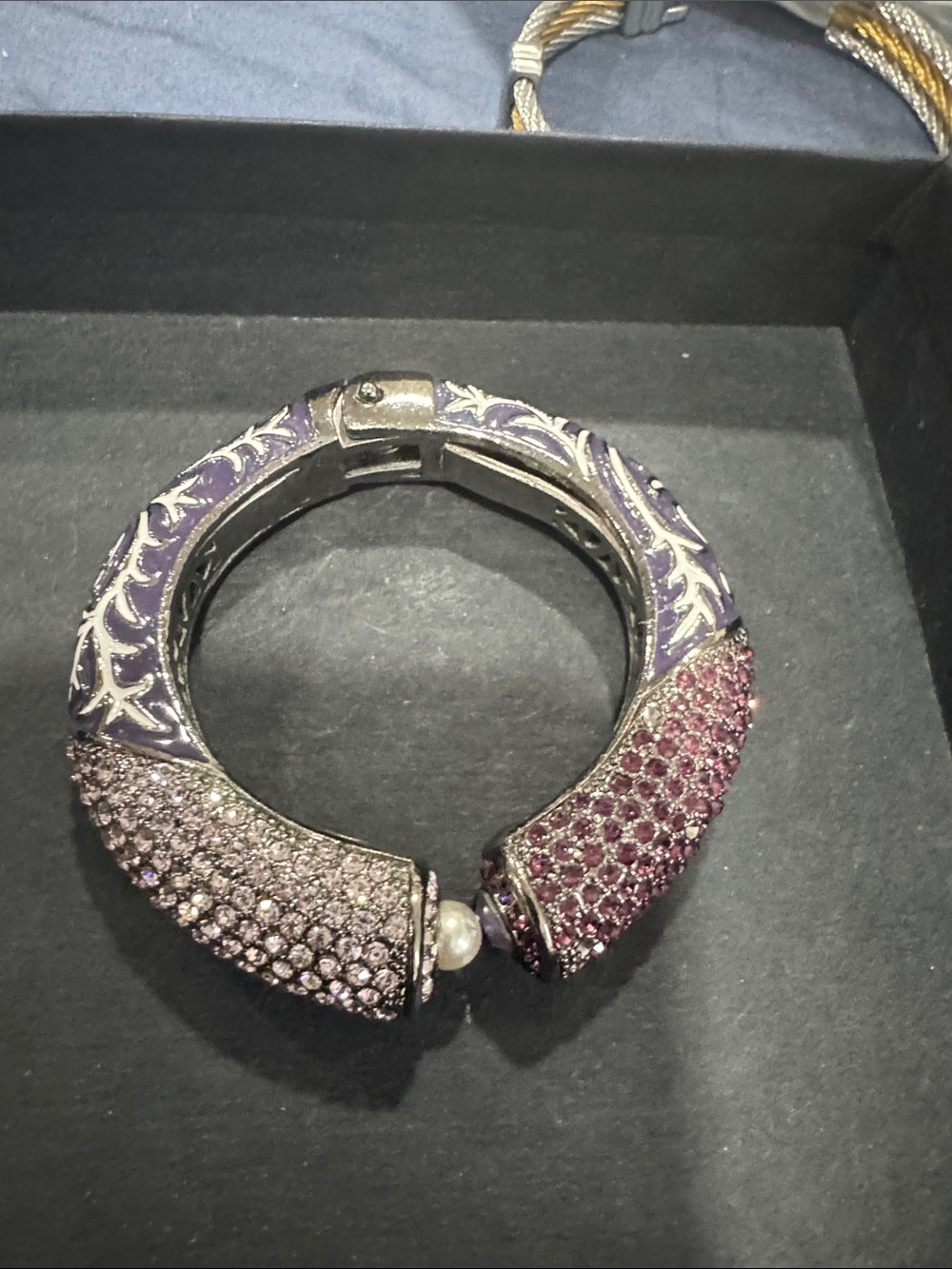 Elegant vintage  Purple Crystal Hinged Bangle Bracelet